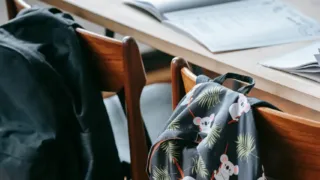 Ritorno a scuola, stangata per le famiglie